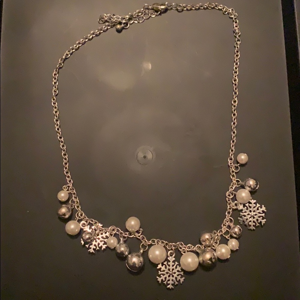 Women’s costume jewelry holiday